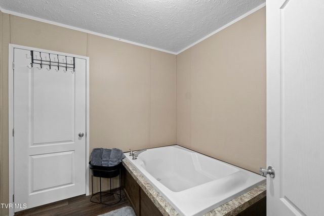 750 Tom White Hollow Road Road, Mohawk, TN 37810