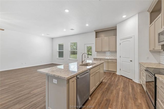 1220 Neal Pickett Drive, College Station, TX 77840