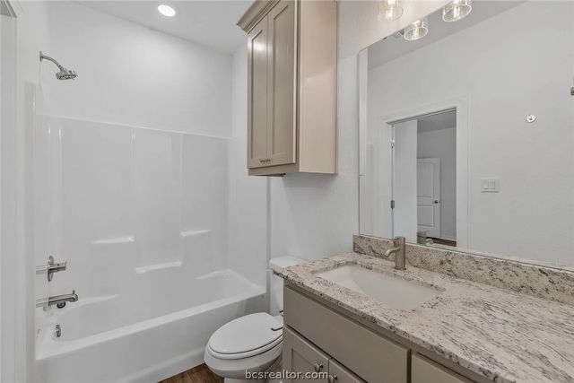 1220 Neal Pickett Drive, College Station, TX 77840