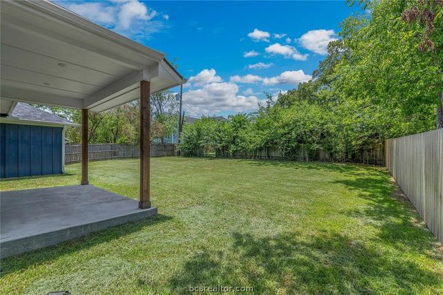 1220 Neal Pickett Drive, College Station, TX 77840