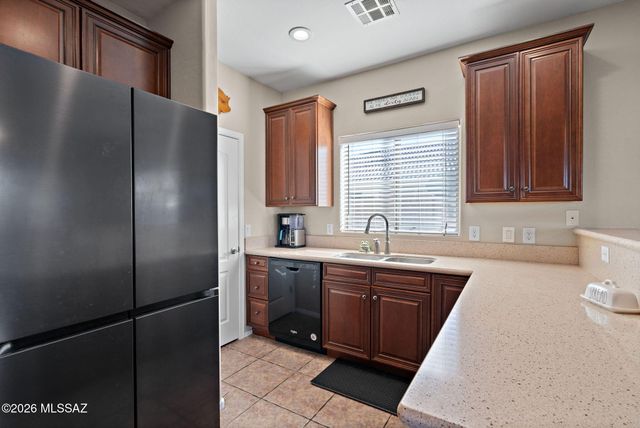 1811 N Mandeville Lane, Casa Grande, AZ 85122