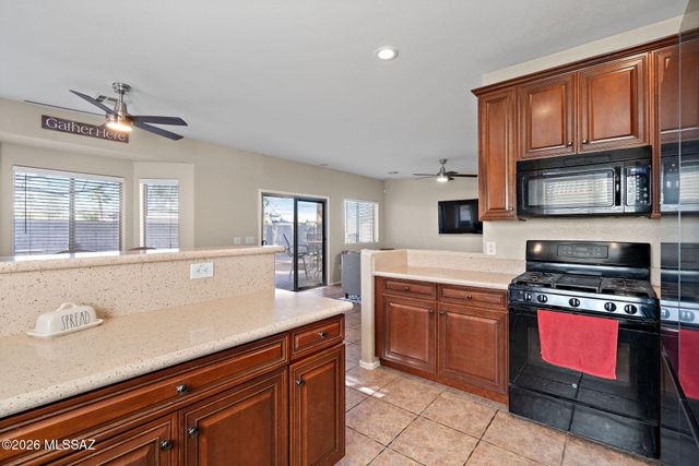 1811 N Mandeville Lane, Casa Grande, AZ 85122