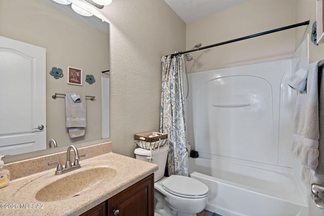 1811 N Mandeville Lane, Casa Grande, AZ 85122