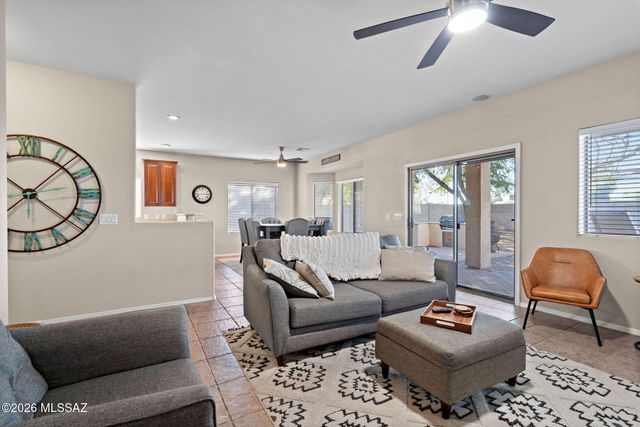 1811 N Mandeville Lane, Casa Grande, AZ 85122