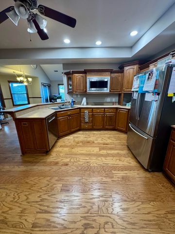 403 PETERSON LN, Ashland, MO 65010