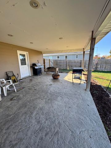 403 PETERSON LN, Ashland, MO 65010