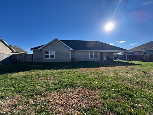403 PETERSON LN, Ashland, MO 65010