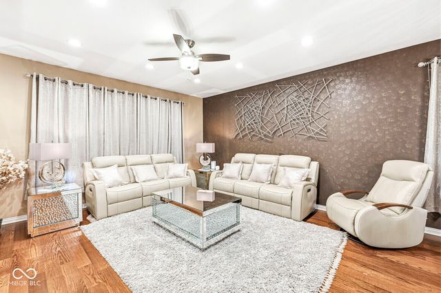 979 Glenmore Trail, Brownsburg, IN 46112