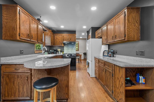 235 Evergreen LANE, Twin Lakes, WI 53181