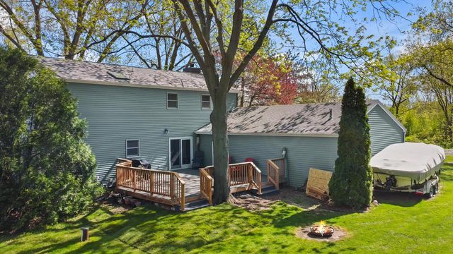 235 Evergreen LANE, Twin Lakes, WI 53181
