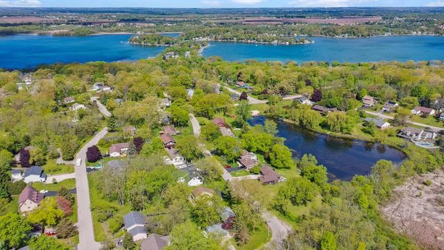 235 Evergreen LANE, Twin Lakes, WI 53181