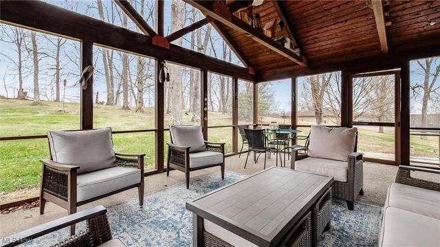 5110 Wilshire Drive, Zanesville, OH 43701