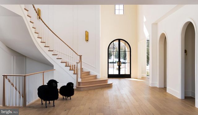 8634 OVERLOOK RD, Mclean, VA 22102