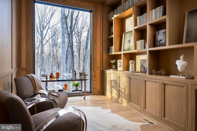 8634 OVERLOOK RD, Mclean, VA 22102