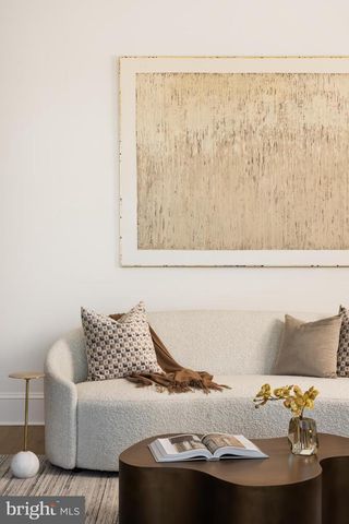 8634 OVERLOOK RD, Mclean, VA 22102