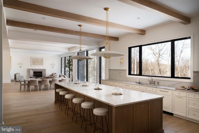 8634 OVERLOOK RD, Mclean, VA 22102