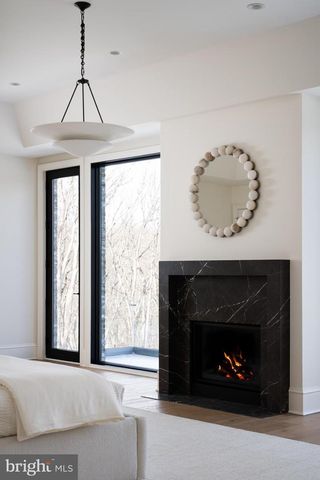 8634 OVERLOOK RD, Mclean, VA 22102