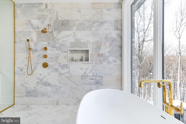 8634 OVERLOOK RD, Mclean, VA 22102