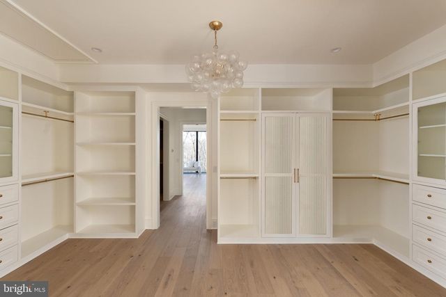 8634 OVERLOOK RD, Mclean, VA 22102