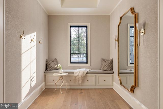 8634 OVERLOOK RD, Mclean, VA 22102