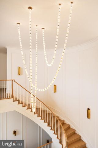 8634 OVERLOOK RD, Mclean, VA 22102