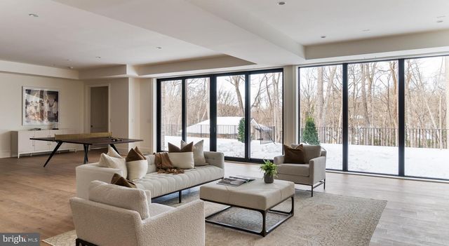 8634 OVERLOOK RD, Mclean, VA 22102