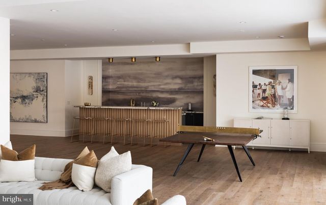 8634 OVERLOOK RD, Mclean, VA 22102