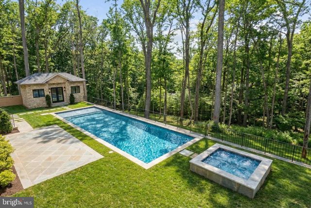 8634 OVERLOOK RD, Mclean, VA 22102