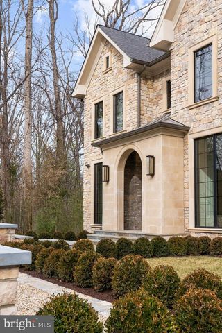 8634 OVERLOOK RD, Mclean, VA 22102