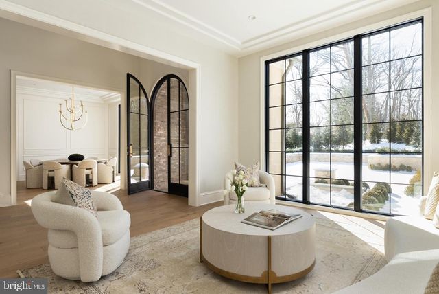 8634 OVERLOOK RD, Mclean, VA 22102