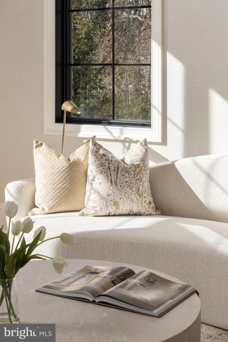 8634 OVERLOOK RD, Mclean, VA 22102