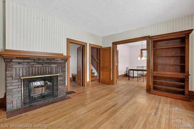 733 N Walnut Street, Lansing, MI 48906