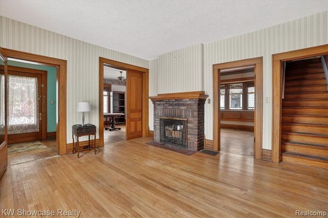 733 N Walnut Street, Lansing, MI 48906