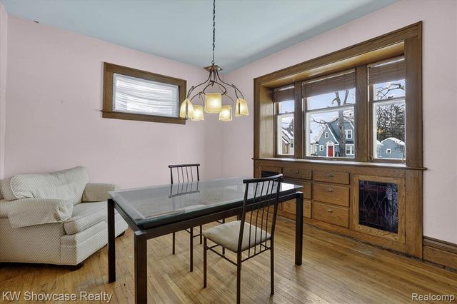 733 N Walnut Street, Lansing, MI 48906