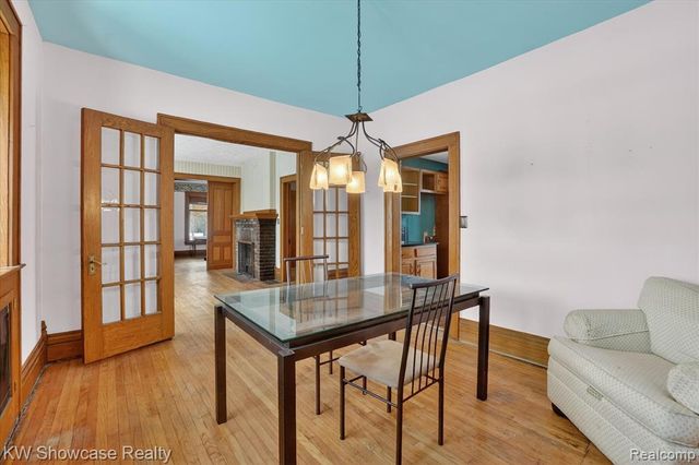 733 N Walnut Street, Lansing, MI 48906