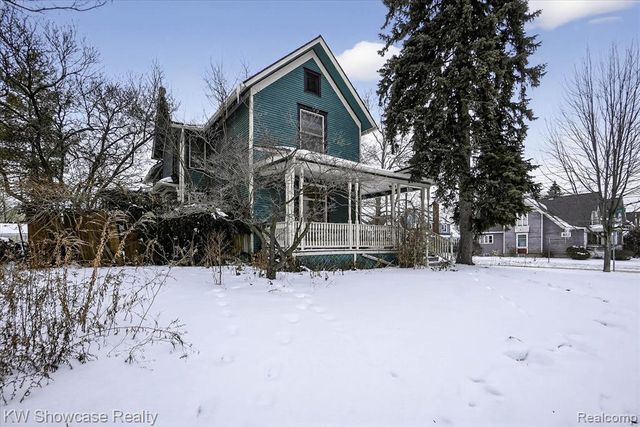 733 N Walnut Street, Lansing, MI 48906