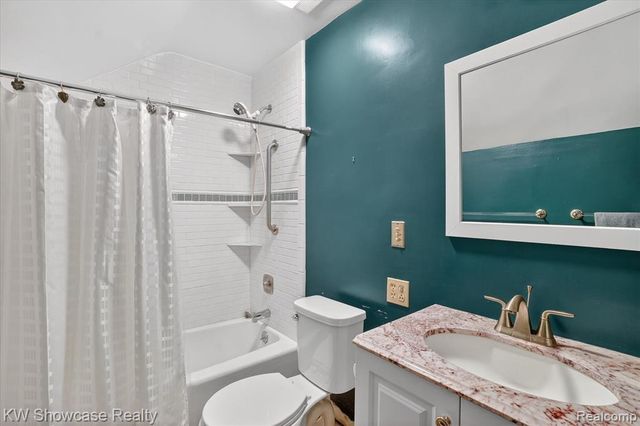 733 N Walnut Street, Lansing, MI 48906