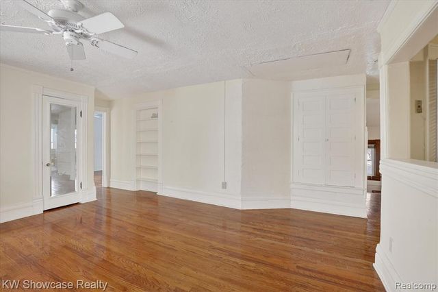 733 N Walnut Street, Lansing, MI 48906