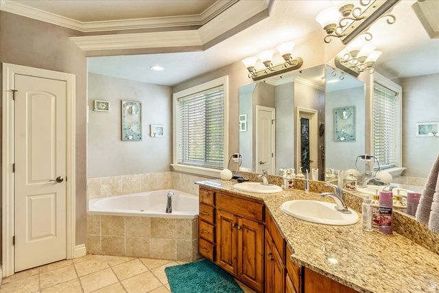 316 E AZURE CIR, Draper, UT 84020