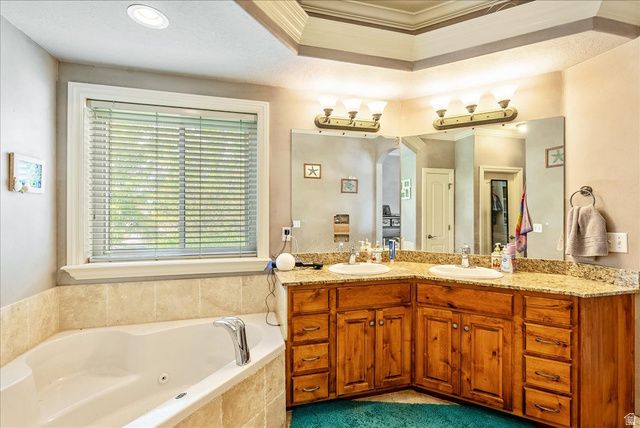 316 E AZURE CIR, Draper, UT 84020