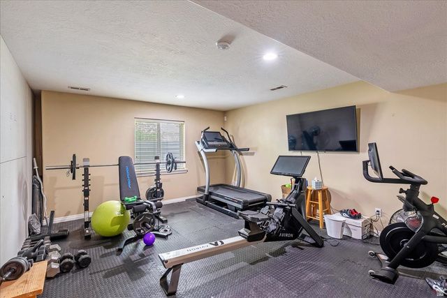 316 E AZURE CIR, Draper, UT 84020