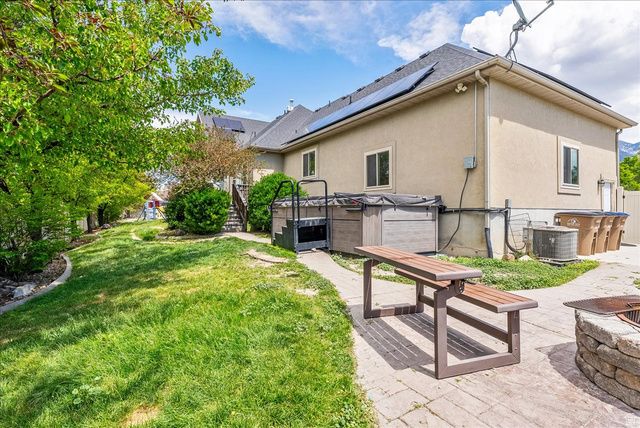316 E AZURE CIR, Draper, UT 84020