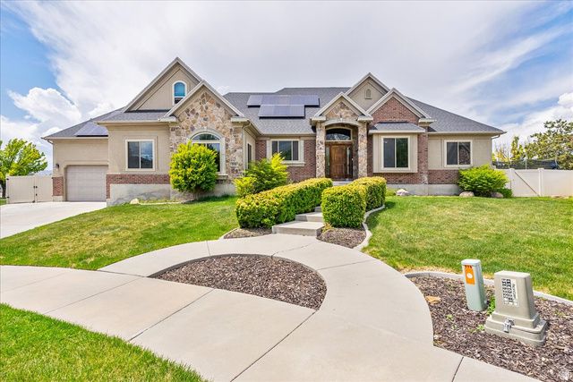316 E AZURE CIR, Draper, UT 84020