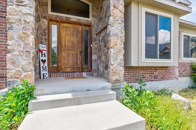 316 E AZURE CIR, Draper, UT 84020