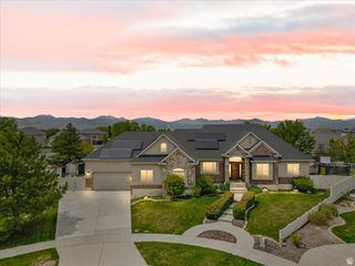 316 E AZURE CIR, Draper, UT 84020