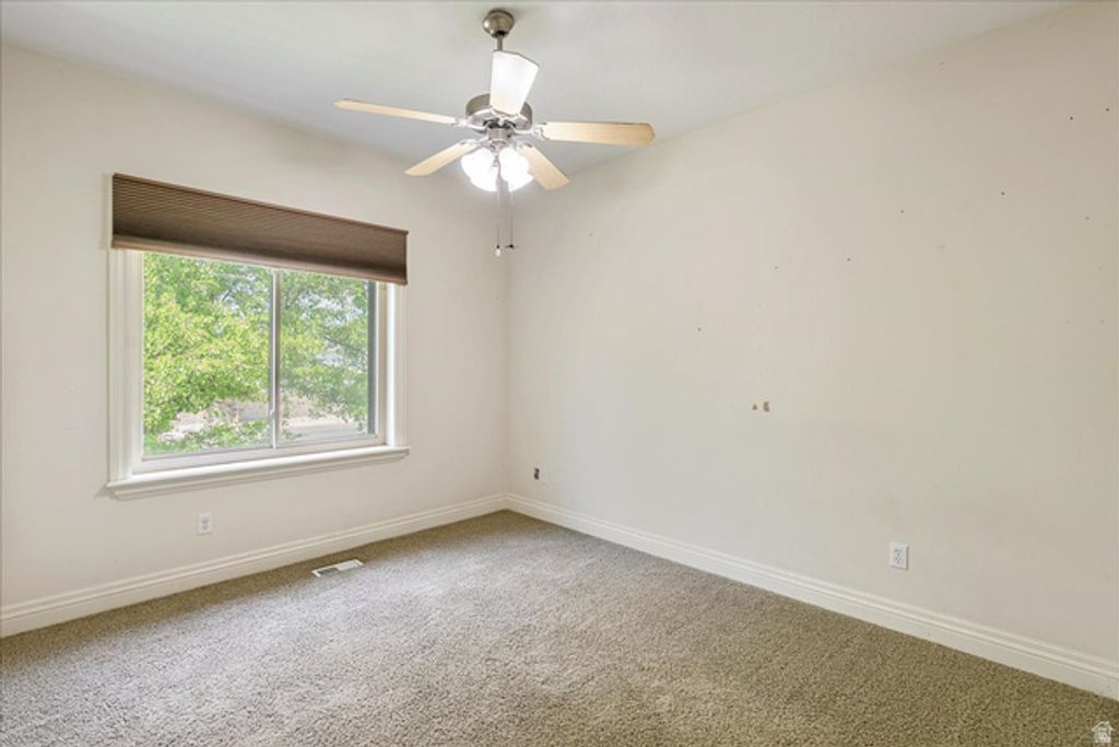 Image 24 of property listing at 316 E AZURE CIR, Draper, UT 84020
