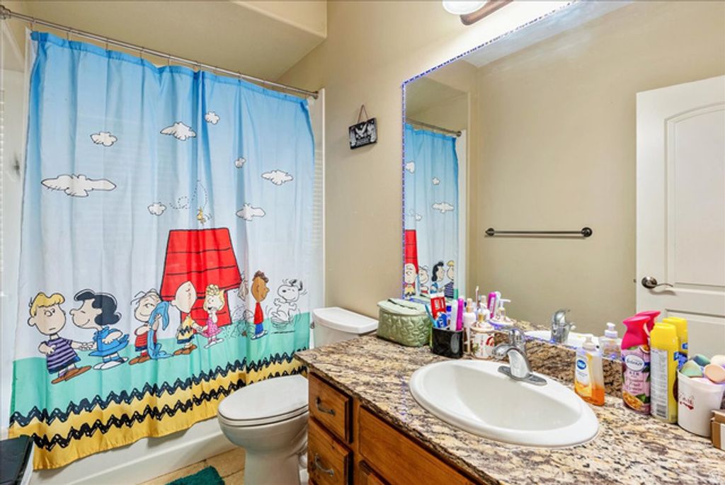 Image 28 of property listing at 316 E AZURE CIR, Draper, UT 84020