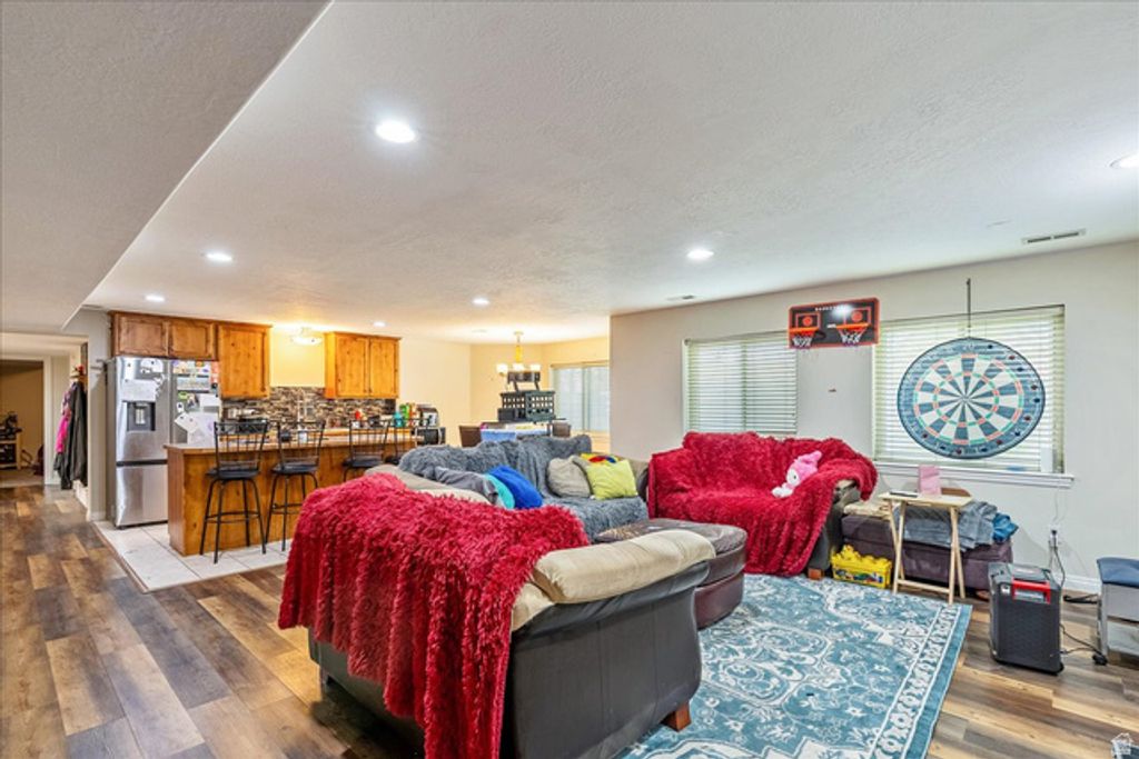 Image 34 of property listing at 316 E AZURE CIR, Draper, UT 84020