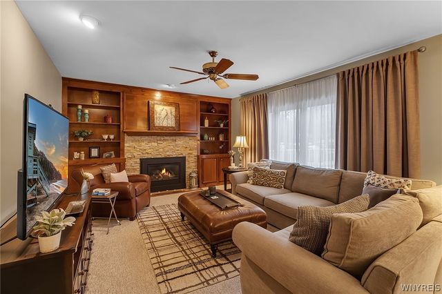 185 Independence Drive, Orchard Park, NY 14127