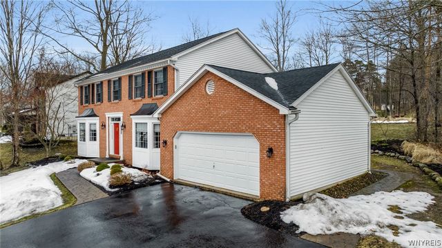 185 Independence Drive, Orchard Park, NY 14127